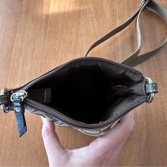 Coach Signature C Swingback Brown and Tan Leather Trim Cross Body Bag - Picture 5 of 8